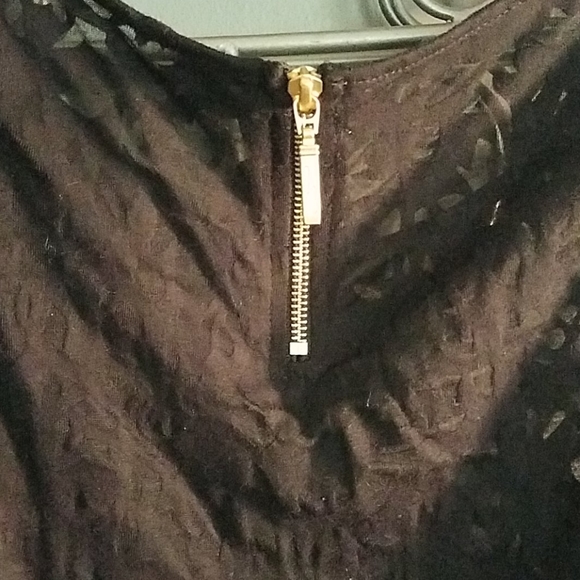 Top - Picture 4 of 4